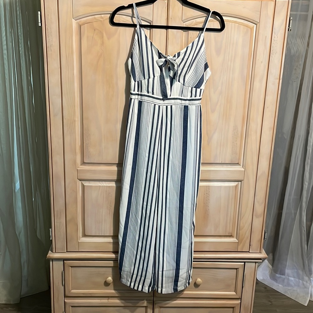 Ladies Jumpsuit Size Small. Navy & White. Mid-length.